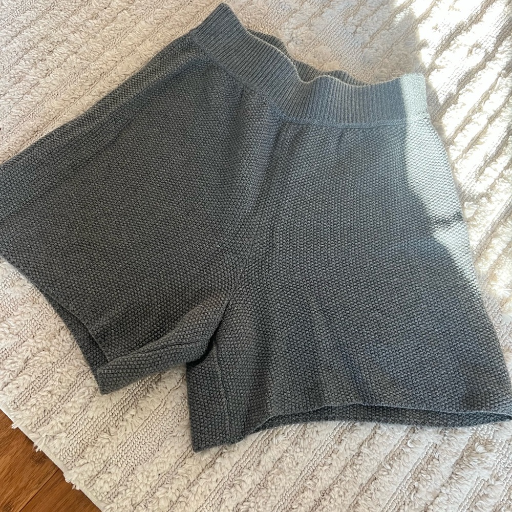 Bare Knitwear Grey Knit Shorts Size XS/S